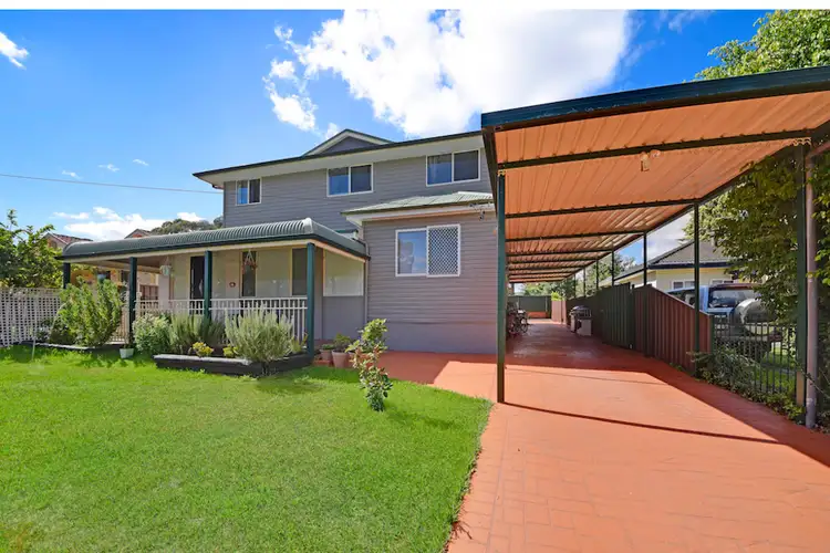 36 Waratah Crescent, Macquarie Fields NSW 2564
