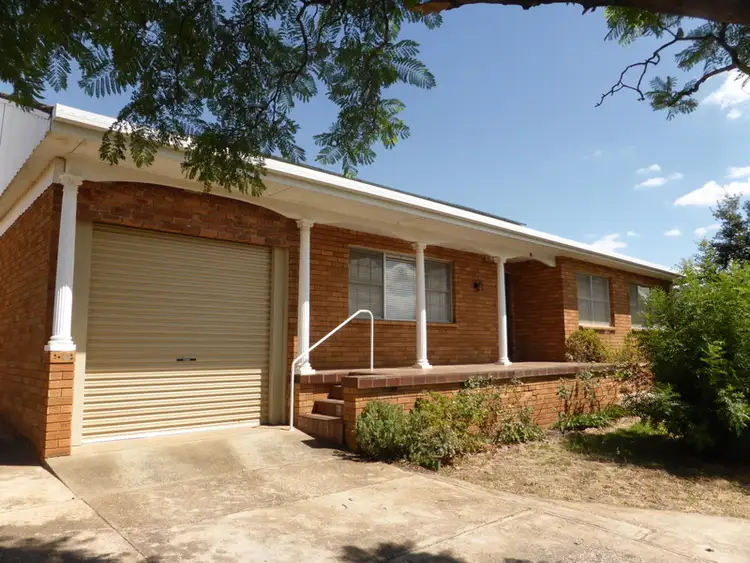 Main view of Homely house listing, 10 Glenwarrie Place, Parkes NSW 2870