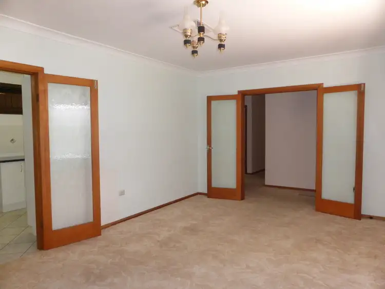 Third view of Homely house listing, 10 Glenwarrie Place, Parkes NSW 2870