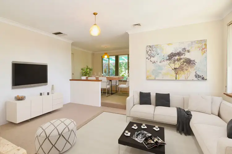 18 Moysey Court, Parmelia WA 6167