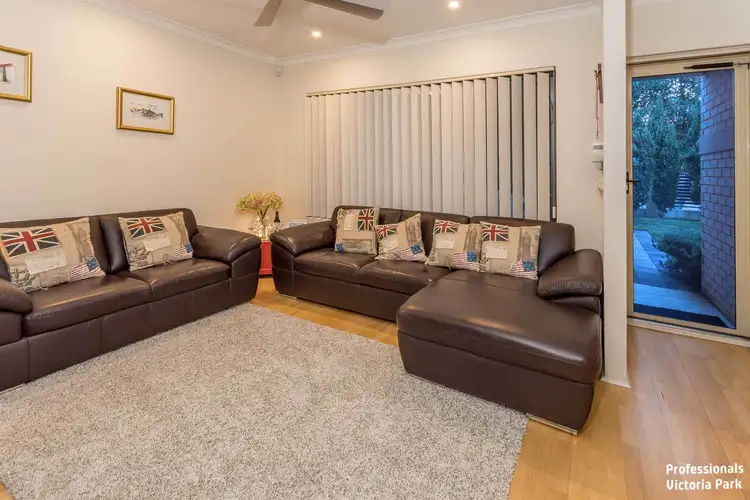 Fourth view of Homely house listing, 202 Huntriss Road, Doubleview WA 6018