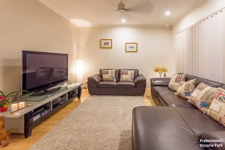 Fifth view of Homely house listing, 202 Huntriss Road, Doubleview WA 6018