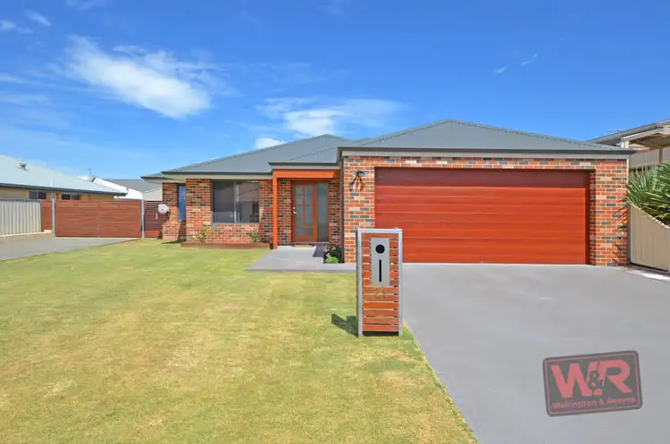 21 Orion Avenue, Mckail WA 6330