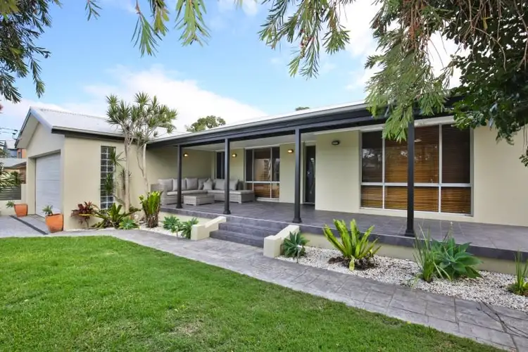 19 Lovegrove Street, Shoalhaven Heads NSW 2535