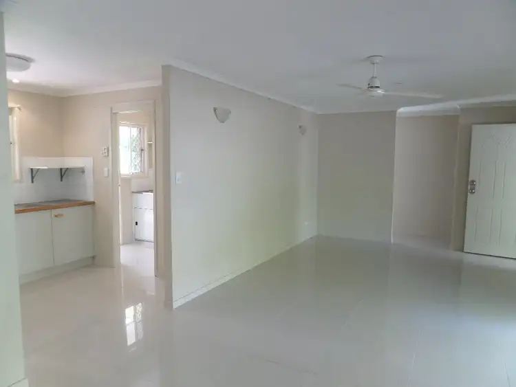 Sixth view of Homely house listing, 4 Jancoon Court, Carrara QLD 4211