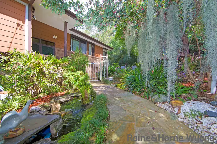 9 Tennyson Place, Watanobbi NSW 2259