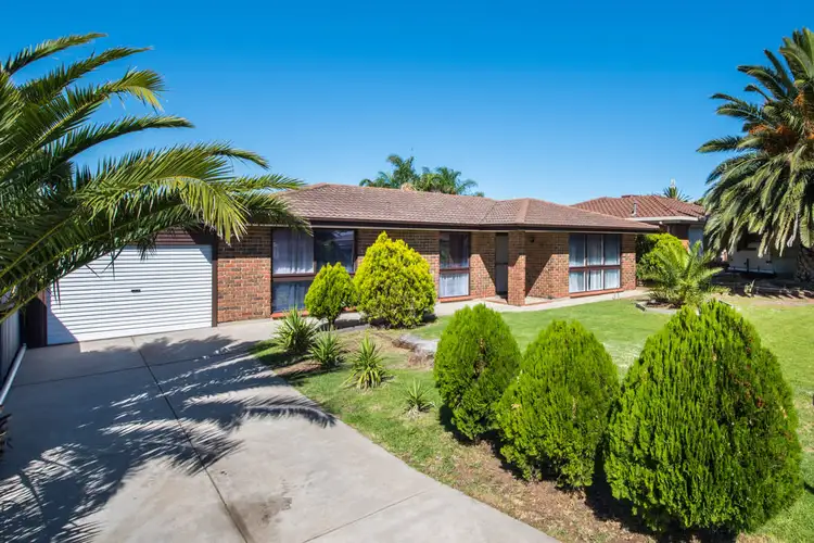 6 Heather Drive, Christie Downs SA 5164