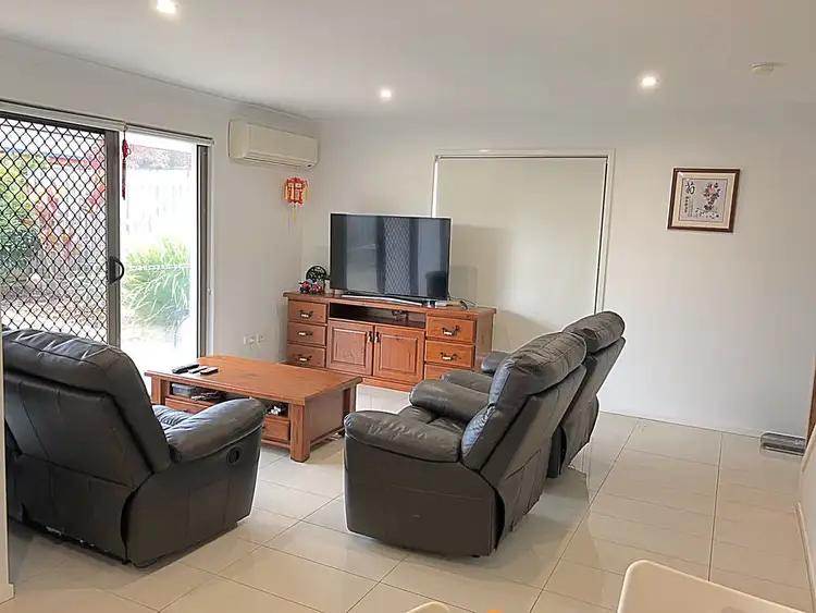 14/30 Girraween Crescent