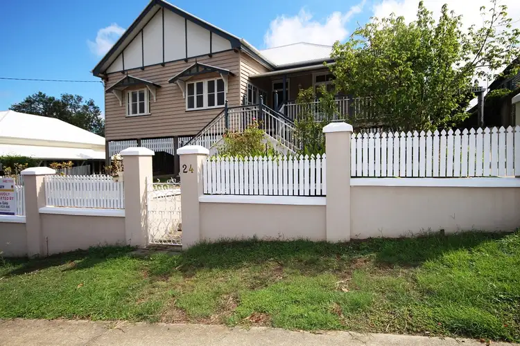 24 Caledonian Hill, Gympie QLD 4570