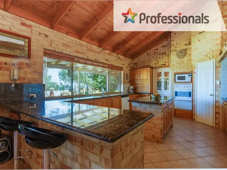 3 Summit View, Mount Richon WA 6112