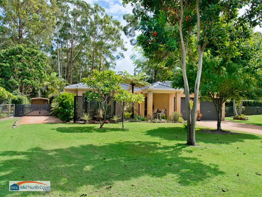Main view of Homely house listing, 5 Lakeside Way, Lake Cathie NSW 2445