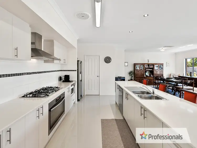 Seventh view of Homely house listing, 8 Currawong Drive, Broadwater WA 6280