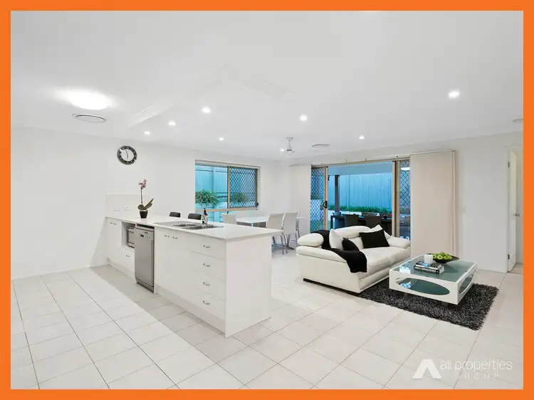 Fifth view of Homely house listing, 32 Flametree Cres, Berrinba QLD 4117