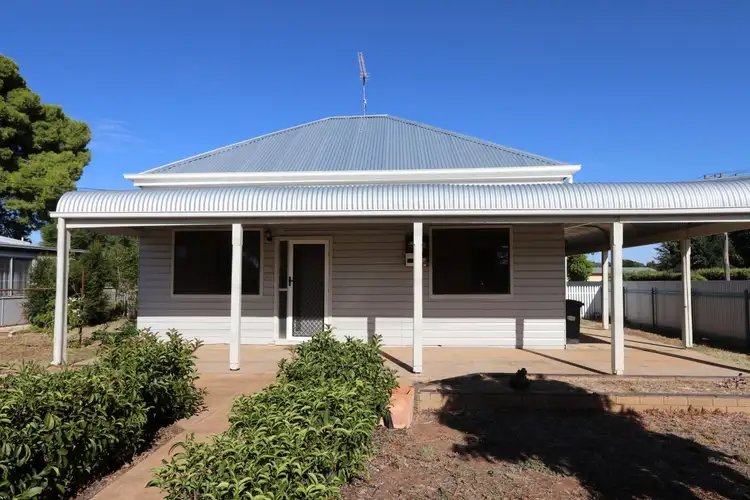 14 Maitland Street, West Wyalong NSW 2671