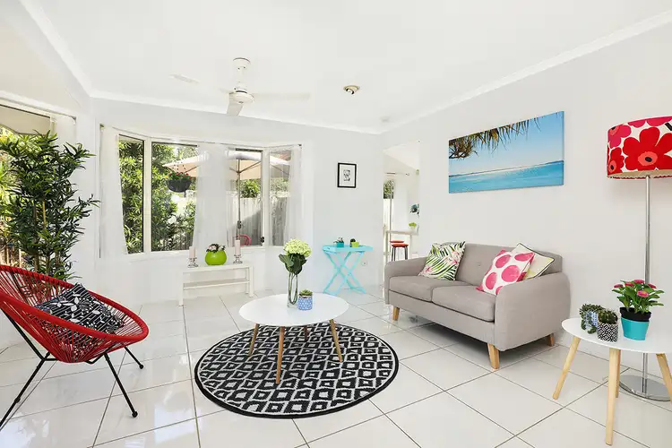 2/83 Parkway Drive, Mooloolaba QLD 4557