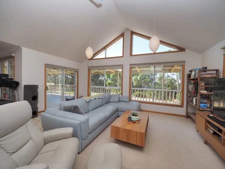 Fifth view of Homely house listing, 6 Matthews Place, Ararat VIC 3377