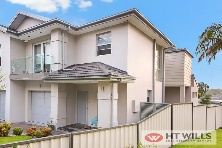 8A Berkeley Street, Peakhurst NSW 2210