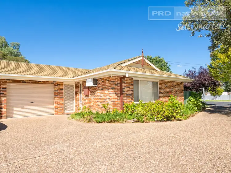 Main view of Homely unit listing, 1/32 Lonergan Place, Wagga Wagga NSW 2650