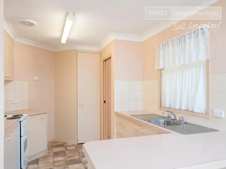 Third view of Homely unit listing, 1/32 Lonergan Place, Wagga Wagga NSW 2650