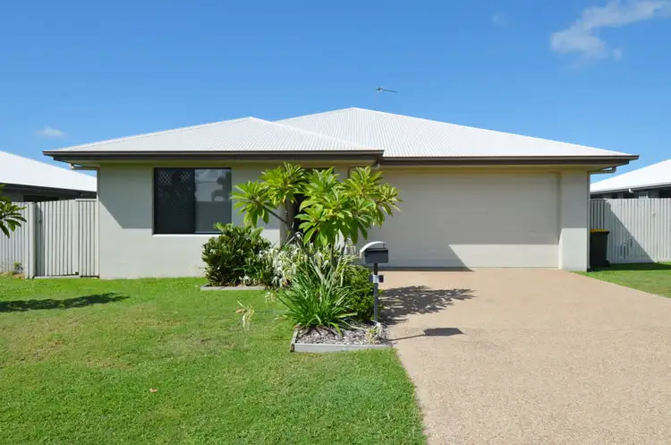 6 Glendower Street, Bushland Beach QLD 4818