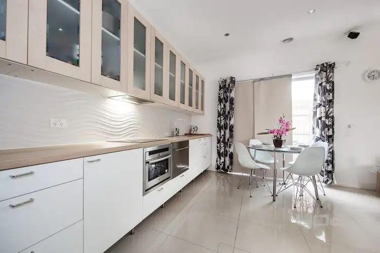 3/24 Glencairn Avenue, Deer Park VIC 3023
