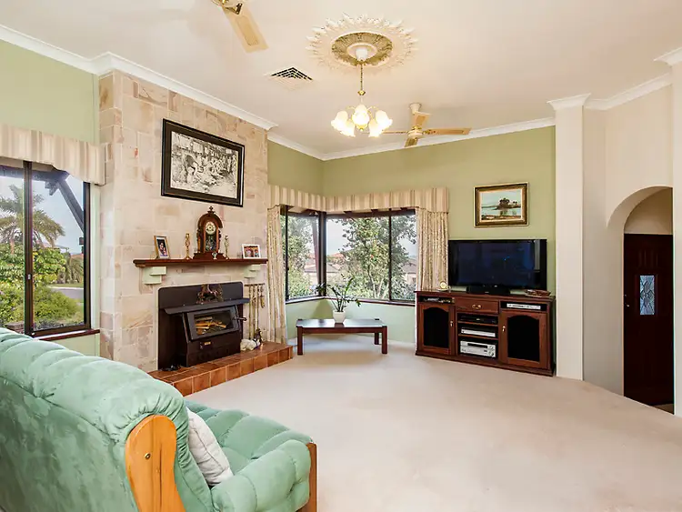 Sixth view of Homely house listing, 1 Nerite Place, Mullaloo WA 6027