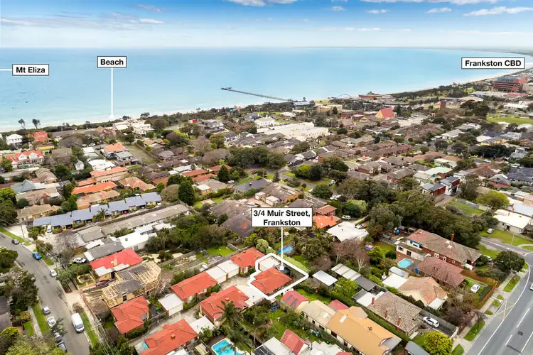 3/4 Muir Street, Frankston VIC 3199