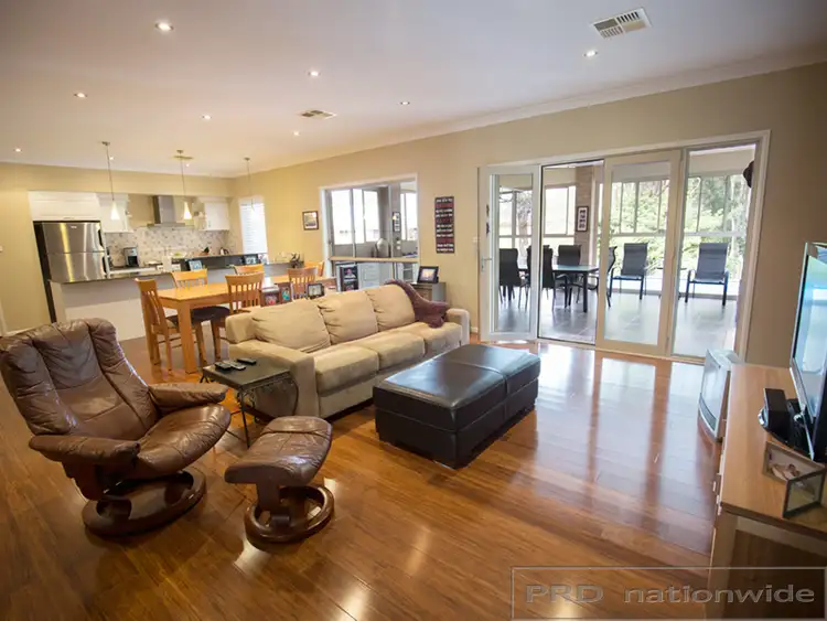 Second view of Homely house listing, 5 Berrinda Close, Bolwarra Heights NSW 2320