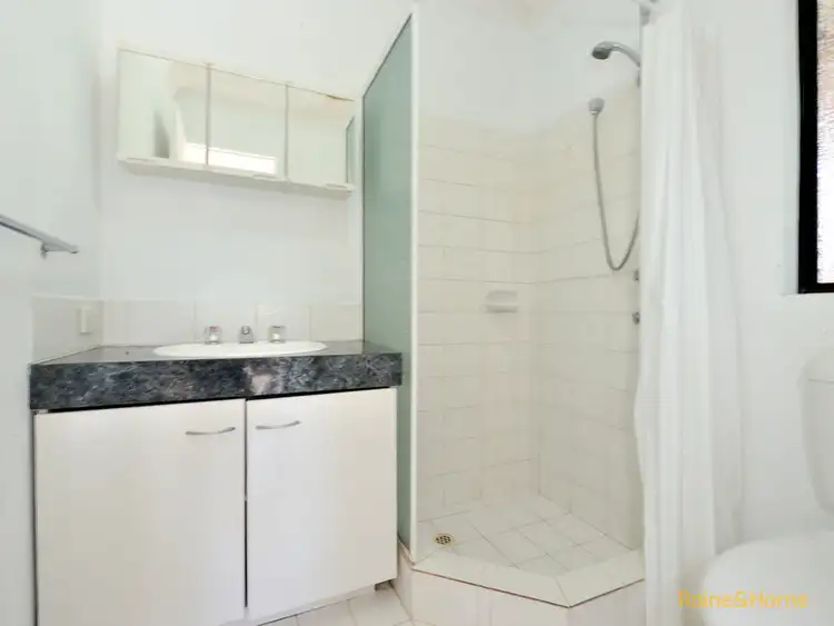 Sixth view of Homely house listing, 10 GIMBON GREEN, Leda WA 6170