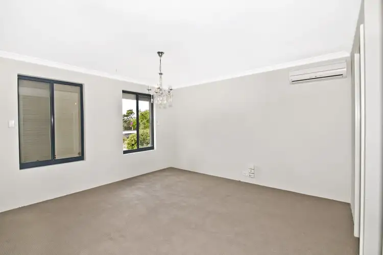 Fourth view of Homely house listing, 7 Brookeby Heights, Leda WA 6170