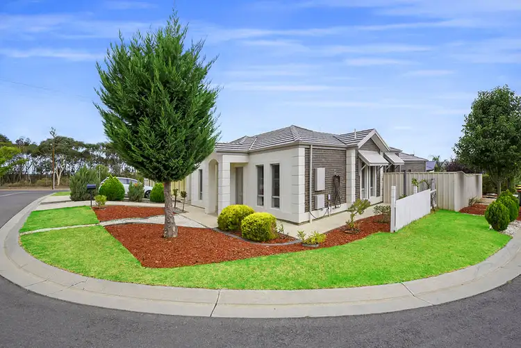 2 Lucy Court, Trott Park SA 5158