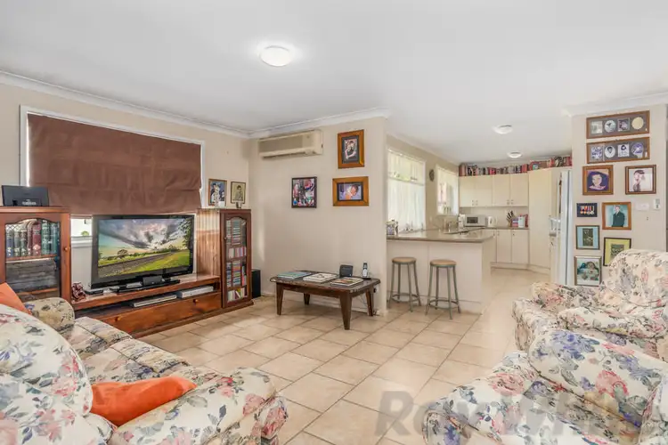 Fifth view of Homely house listing, 8 Avery close, Kilaben Bay NSW 2283
