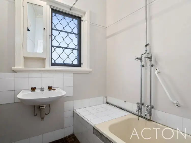 Fifth view of Homely house listing, 32 O'Neile Parade, Redcliffe WA 6104