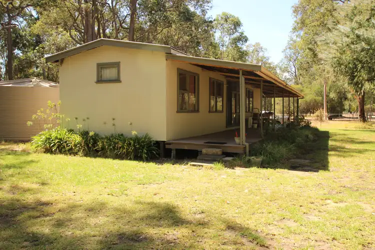 138 Hackett Street, Cookernup WA 6220