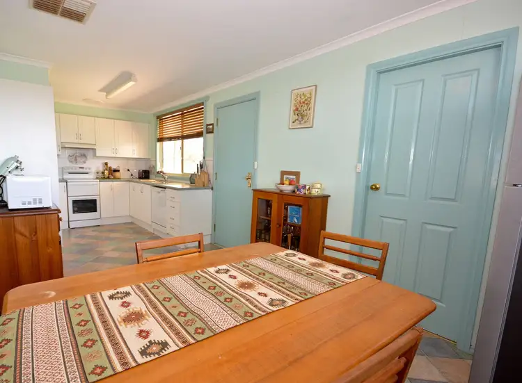 Fifth view of Homely house listing, 14 Henness Rd, Leeton NSW 2705