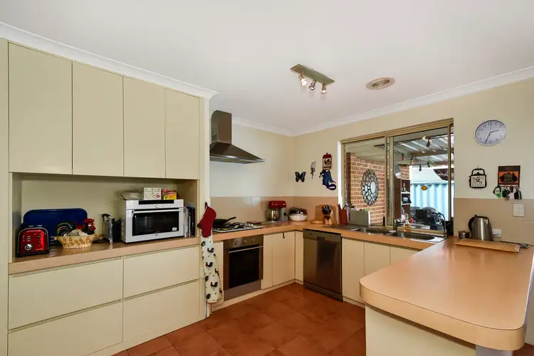 Fifth view of Homely house listing, 6 Nevis Court, Caversham WA 6055
