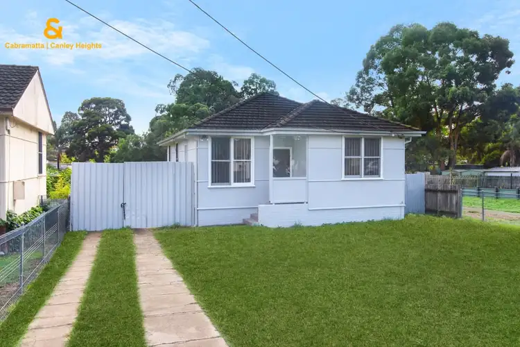 Second view of Homely house listing, 82 HOLLYWOOD DRIVE, Lansvale NSW 2166