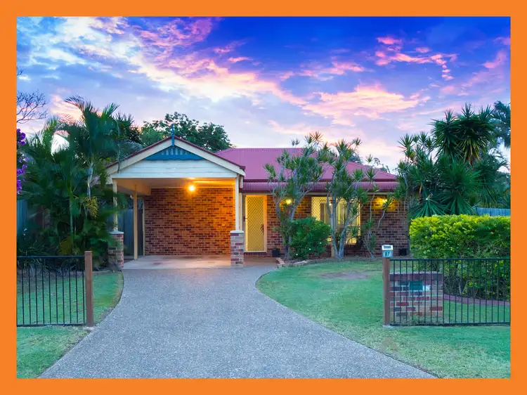 87 Federation Dr, Hillcrest QLD 4118