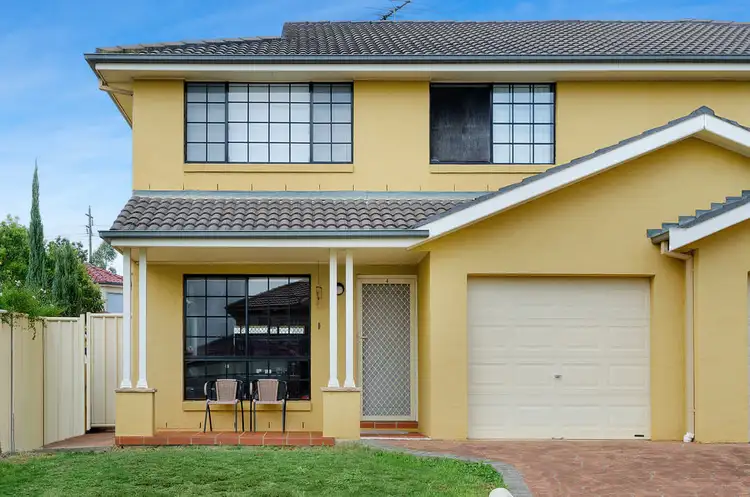 4 Dorre Place, Green Valley NSW 2168