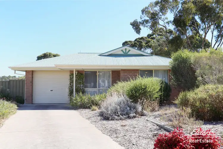8 John Murray Drive, Williamstown SA 5351