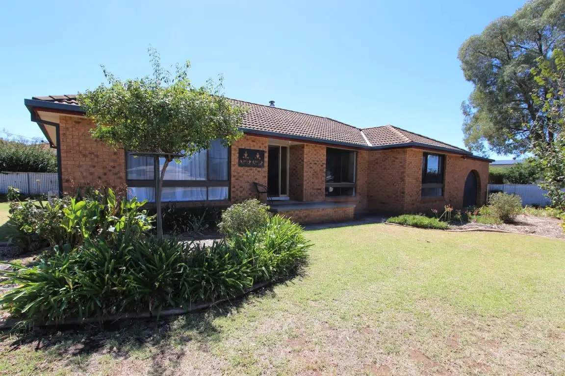 Main view of Homely house listing, 19 Bellevue Street, Temora NSW 2666