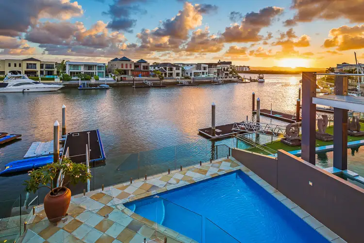 40 The Sovereign Mile, Sovereign Islands QLD 4216