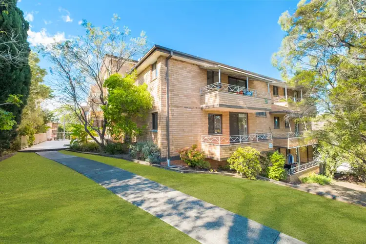 7/82 Hunter St, Hornsby NSW 2077