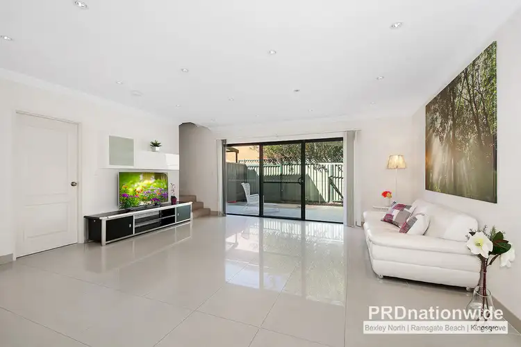 2/14 Graham Road, Narwee NSW 2209