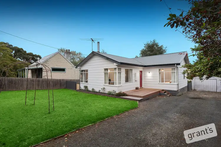 21 Victoria Road, Loch VIC 3945