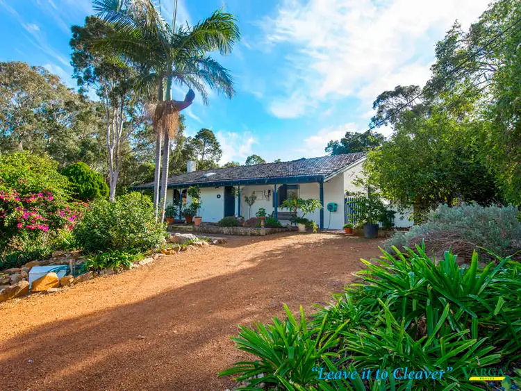 4 Canns Road, Mount Nasura WA 6112
