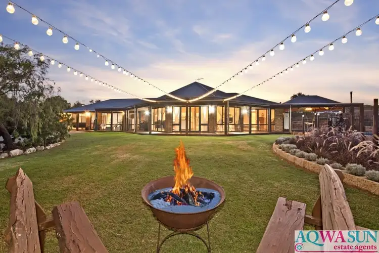 9 Boothman Mews, Golden Bay WA 6174