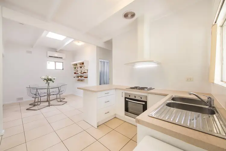 2/12 Cameron Avenue, Darlington SA 5047