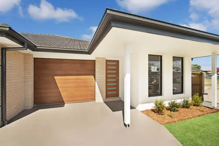 102 Pershing Place, Tanilba Bay NSW 2319