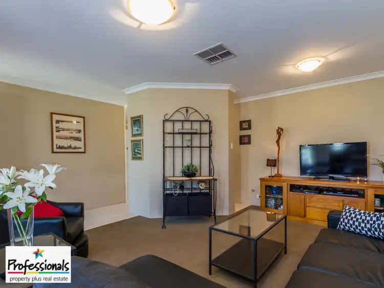 32A Mistletoe Drive, Huntingdale WA 6110